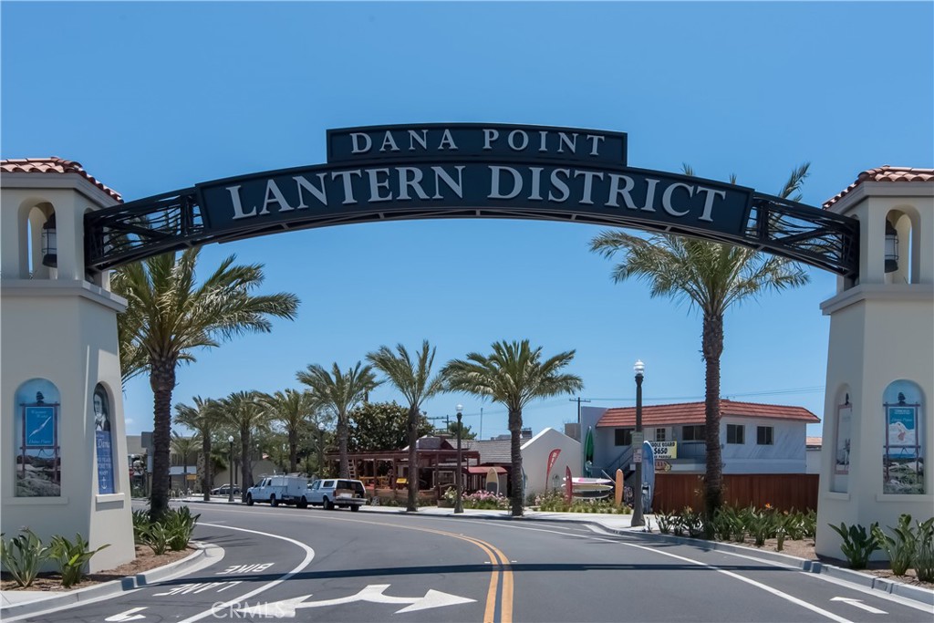 24871 Sherwood Way Dana Point, CA 92629 - Photo 4 of 5 a view of street with palm trees