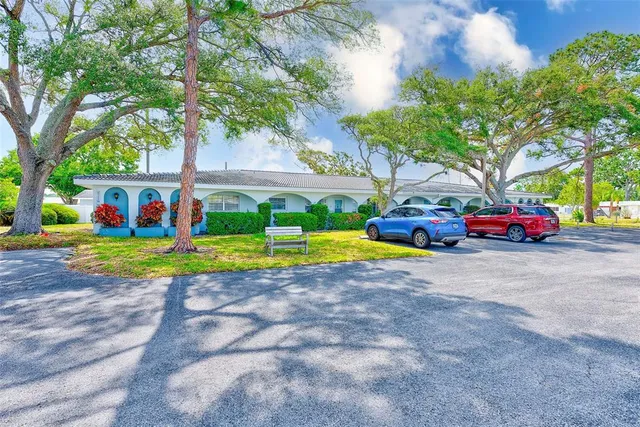 $155,000 | 11200 102nd Avenue North, Unit 75, Seminole, FL 33778