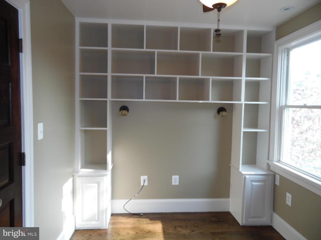 246 10th Street Northeast Washington, DC 20002 - Photo 14 of 29 Bedroom (Master)