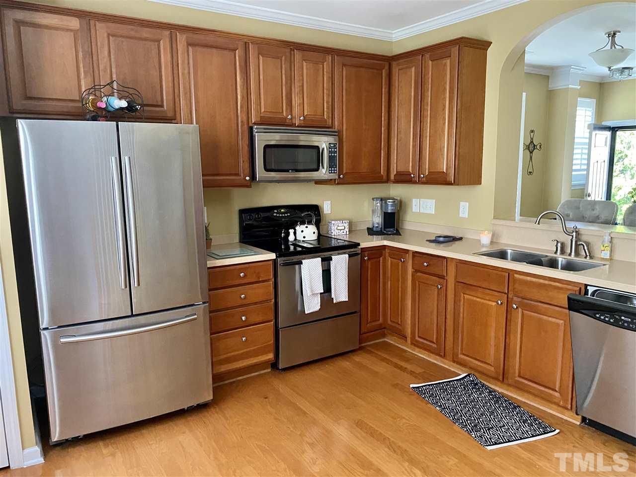 7827 Spungold Street Raleigh, NC 27617 - Photo 5 of 8