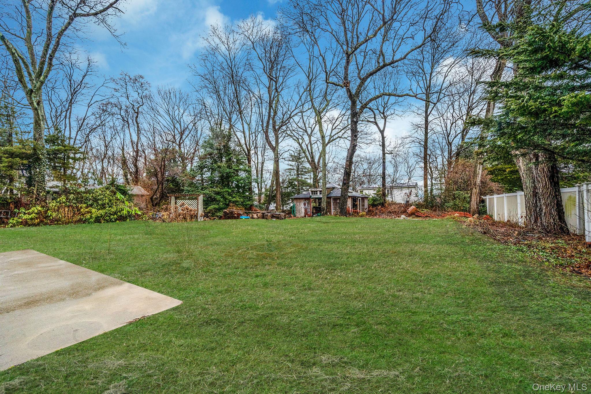 273 North Country Road Miller Place, NY 11764 - Photo 4 of 31 Gallery Image 4