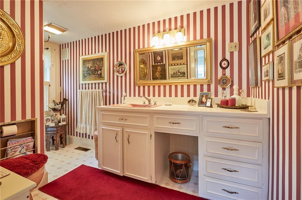 907 Bremen Road Waldoboro, ME 04572 - Photo 16 of 25 1st floor full bath