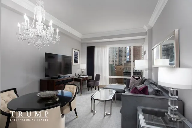 $900,000 | 1 Central Park West, Unit 1620 | Upper West Side