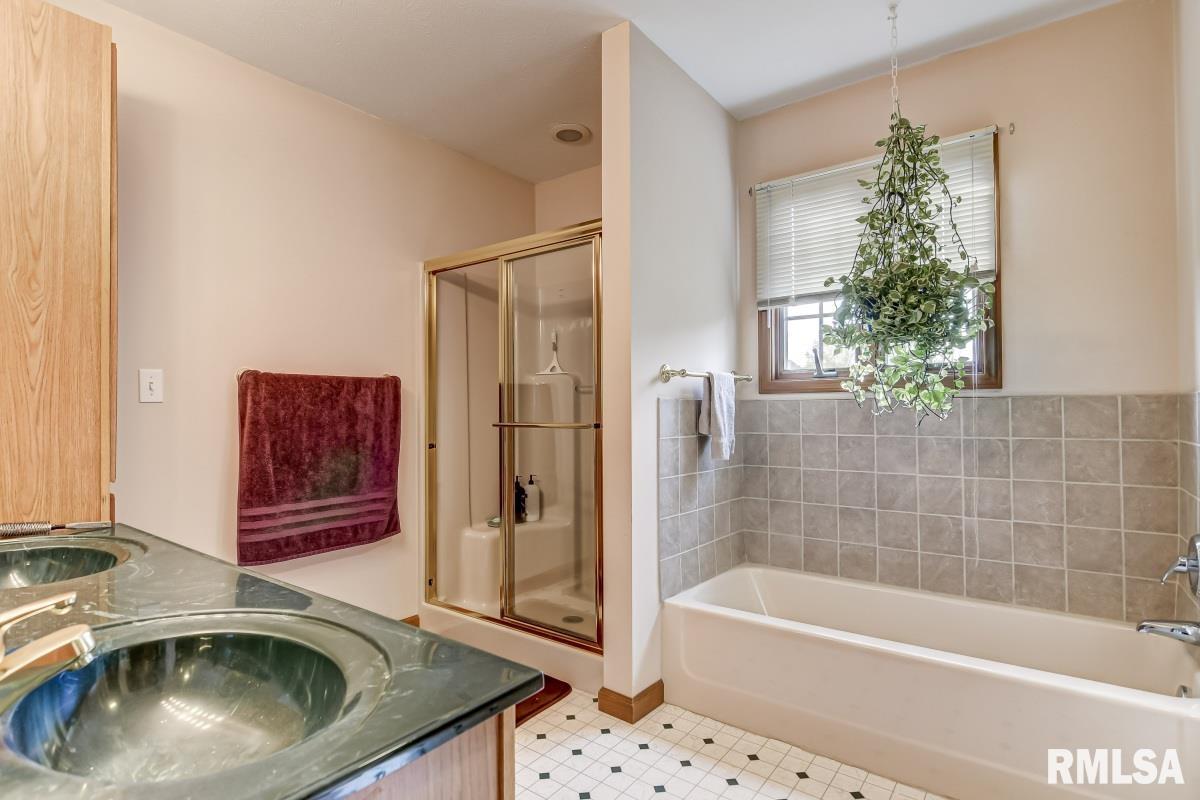 6200 Westminster Court Springfield, IL 62711 - Photo 25 of 47 Gallery Image 25