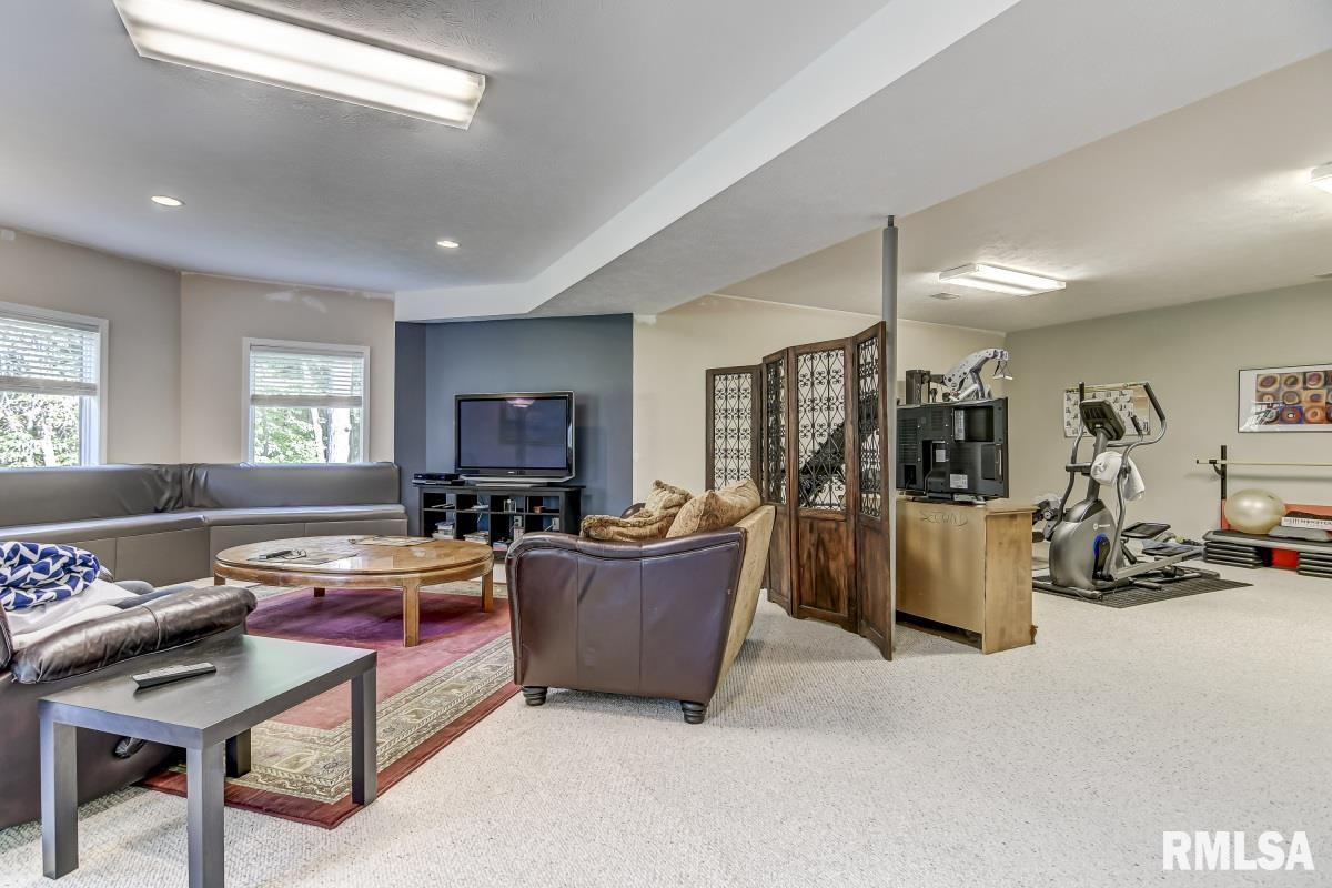 6200 Westminster Court Springfield, IL 62711 - Photo 29 of 47 Gallery Image 29