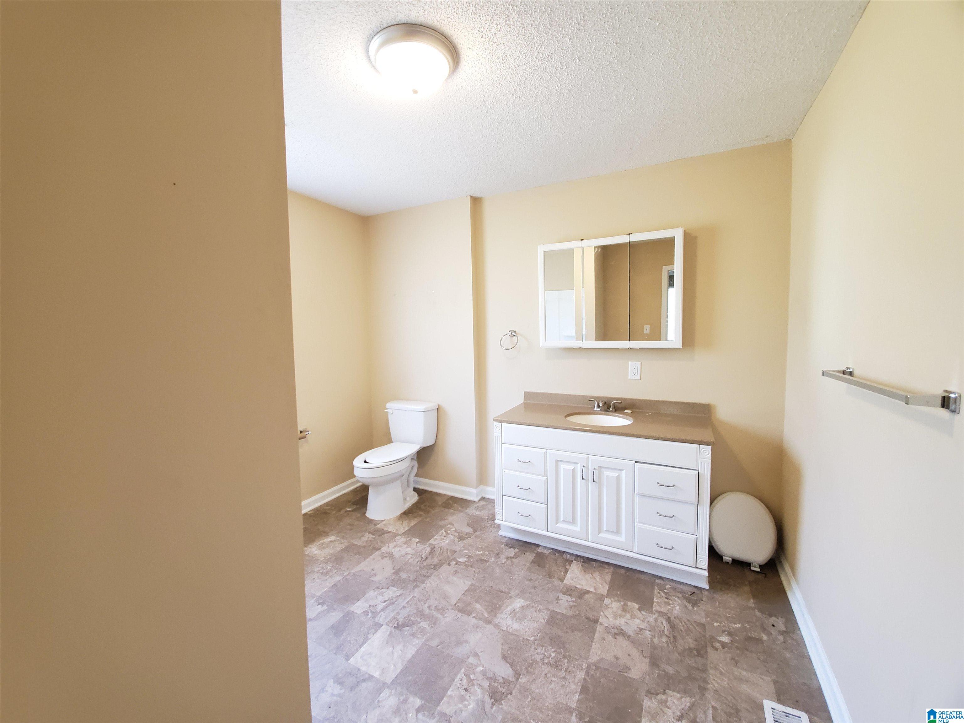 4483 Middle Street Mulga, AL 35118 - Photo 13 of 28