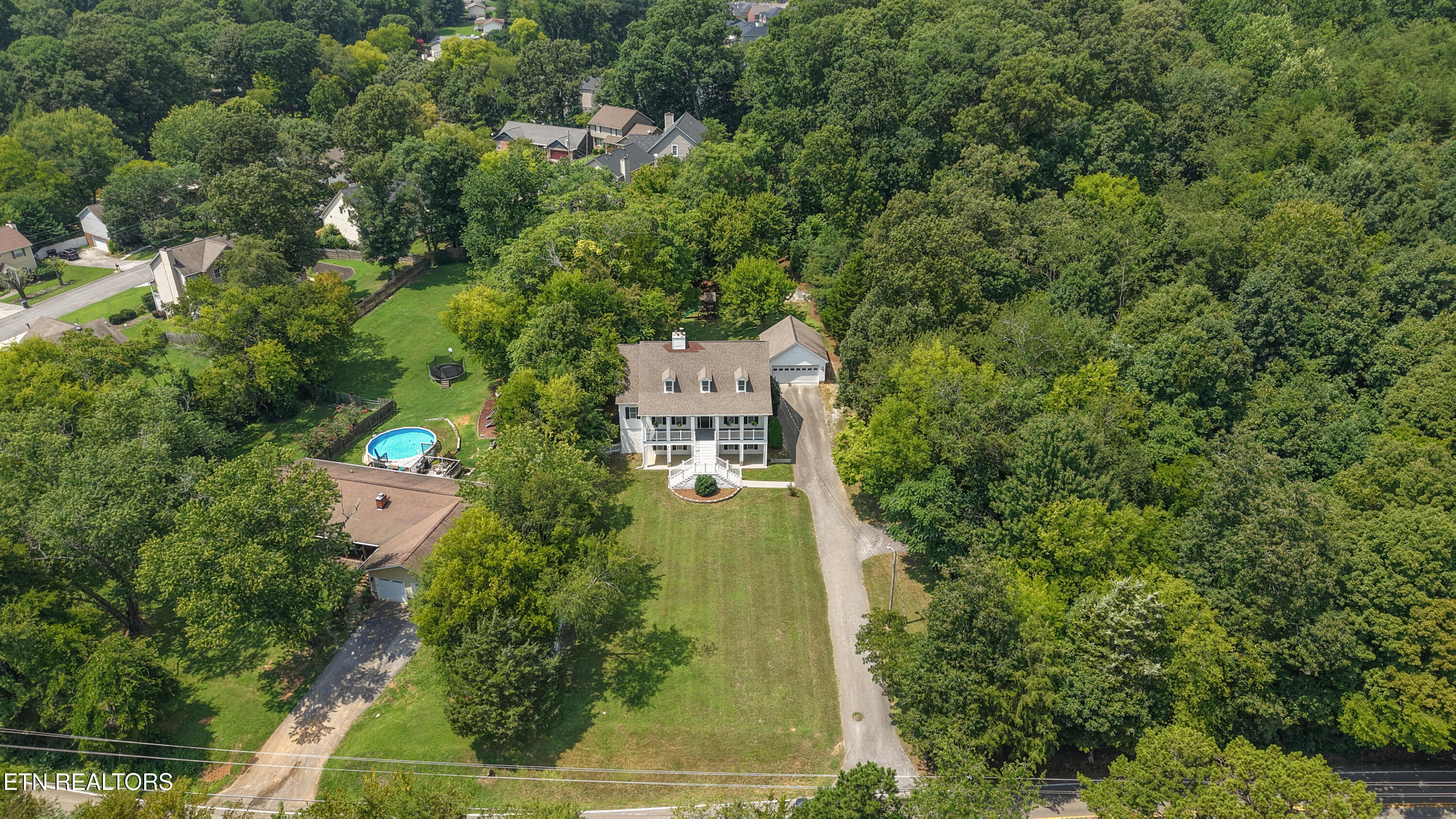 9913 Bluegrass Road Knoxville, TN 37922 - Photo 29 of 33 9913 Bluegrass Rd026