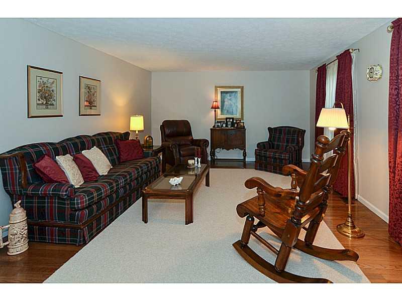 251 Ritter Road Sewickley, PA 15143 - Photo 2 of 24 Living Room.