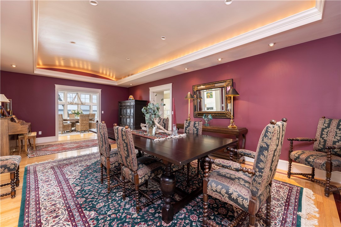 196 Channel View Warwick, RI 02889 - Photo 22 of 50 Plenty of space for large gatherings.