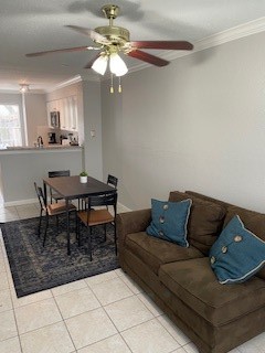 2002 Gentryside Drive, Unit 110 Houston, TX 77077 - Photo 2 of 18 Living/Dining Area