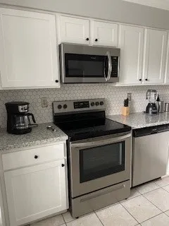 $1,700 | 2002 Gentryside Drive, Unit 110, Houston, TX 77077