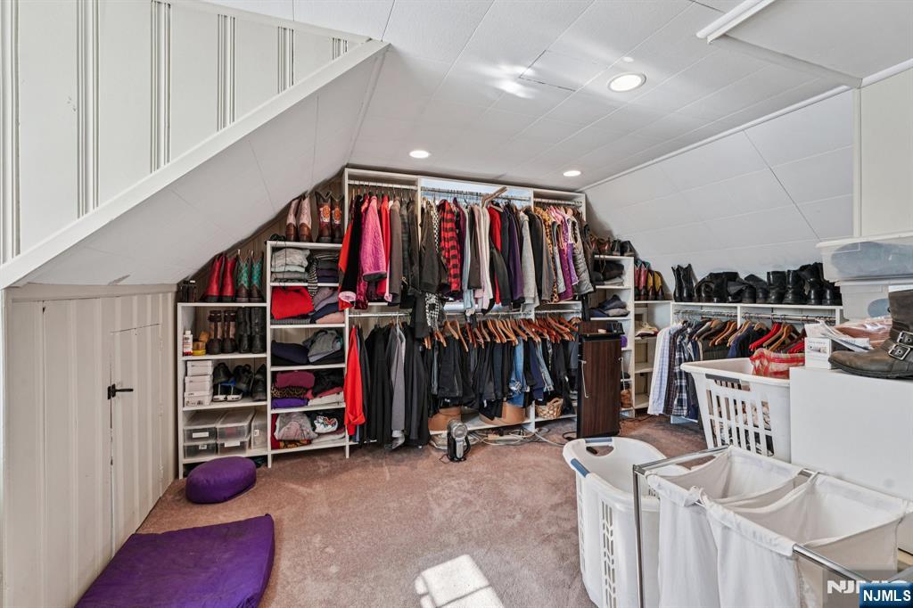 27 Archung Road Wayne, NJ 07470 - Photo 25 of 50