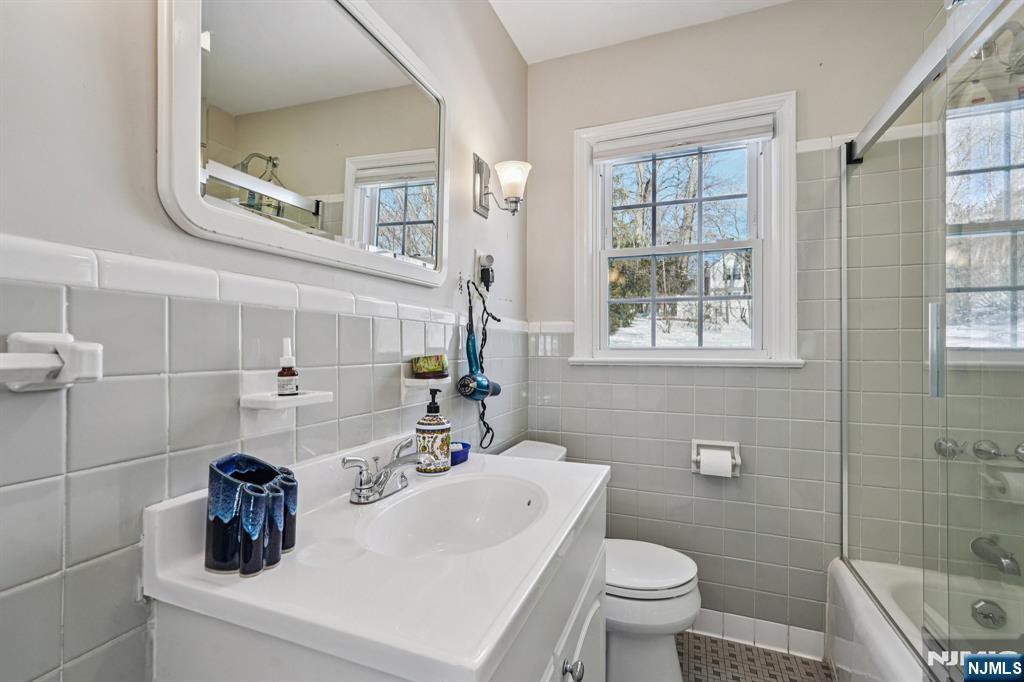 27 Archung Road Wayne, NJ 07470 - Photo 27 of 50