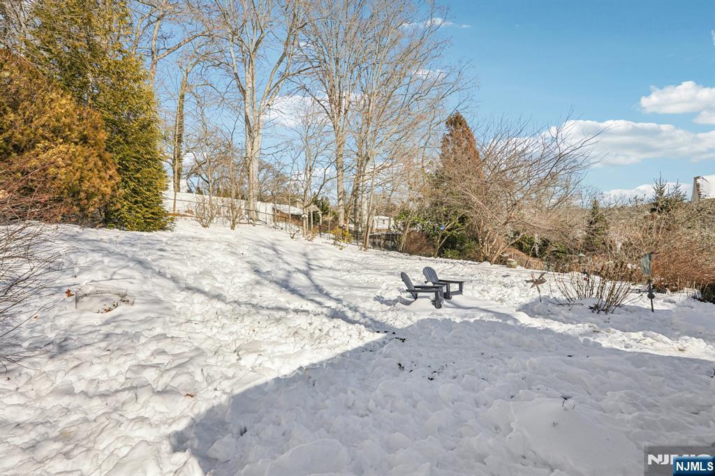 27 Archung Road Wayne, NJ 07470 - Photo 28 of 50