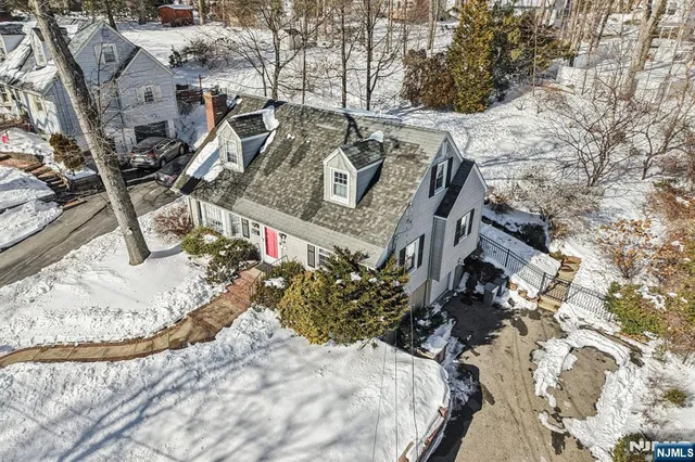 $574,000 | 27 Archung Road, Wayne, NJ 07470