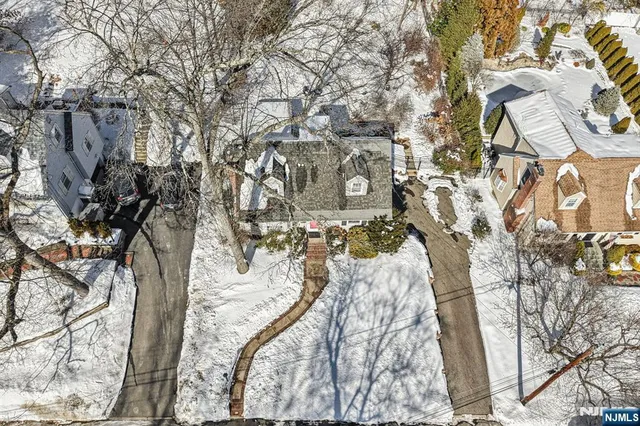 $574,000 | 27 Archung Road, Wayne, NJ 07470