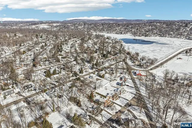 $574,000 | 27 Archung Road, Wayne, NJ 07470