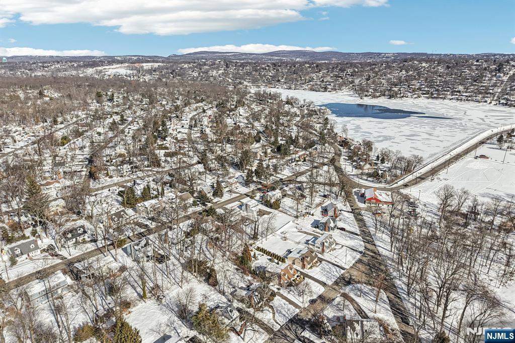 27 Archung Road Wayne, NJ 07470 - Photo 49 of 50