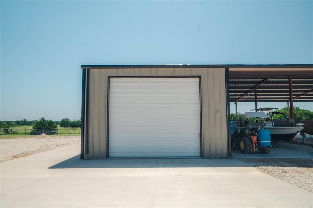 20548 Fm 901 Road Gordonville, TX 76245 - Photo 31 of 39 Storage, Workspace, and Office