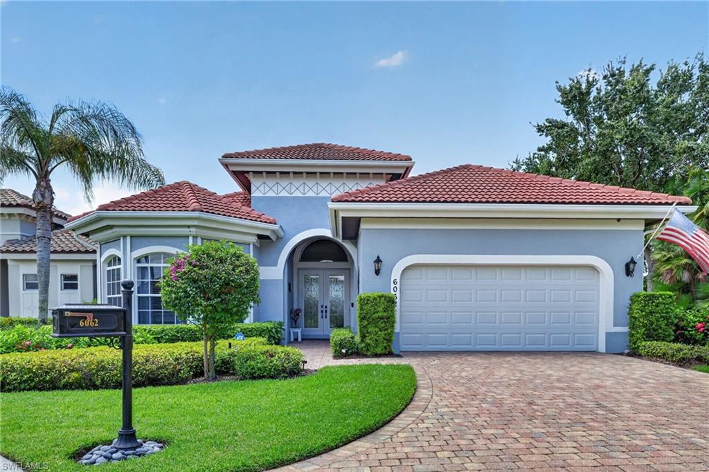 6062 Divot Court Naples, FL 34113 - Photo 2 of 41