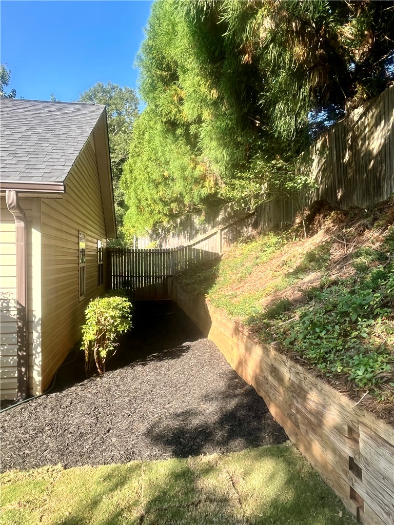 103 Charlestowne Way Anderson, SC 29621 - Photo 9 of 35