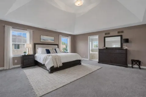 $799,000 | 1705 South Stewart Avenue, Lombard, IL 60148