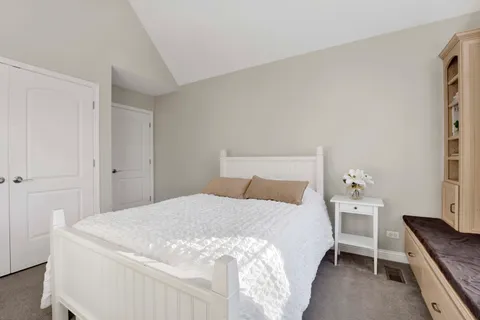 $799,000 | 1705 South Stewart Avenue, Lombard, IL 60148