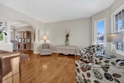 $799,000 | 1705 South Stewart Avenue, Lombard, IL 60148