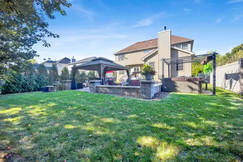 $799,000 | 1705 South Stewart Avenue, Lombard, IL 60148