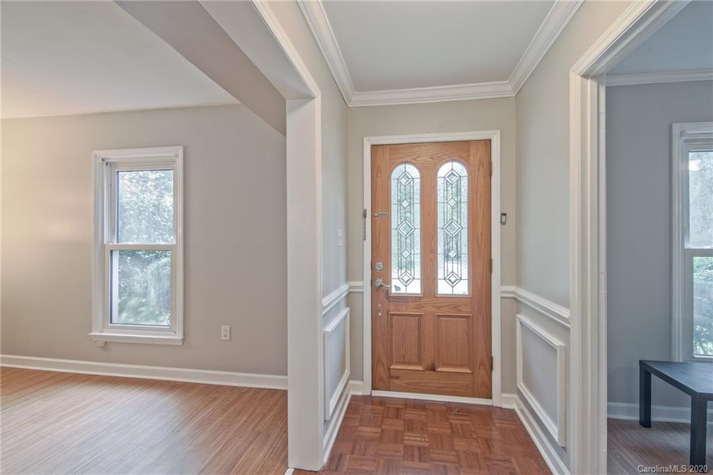 814 Falls Church Road Charlotte, NC 28270 - Photo 2 of 24 Gallery Image 2