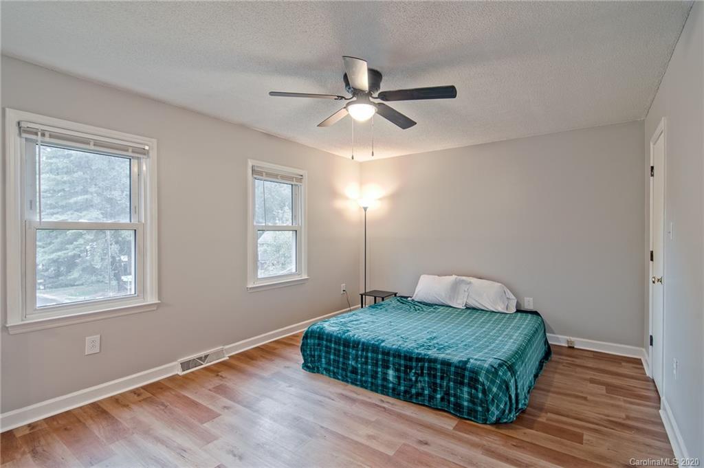 814 Falls Church Road Charlotte, NC 28270 - Photo 12 of 24 Gallery Image 12