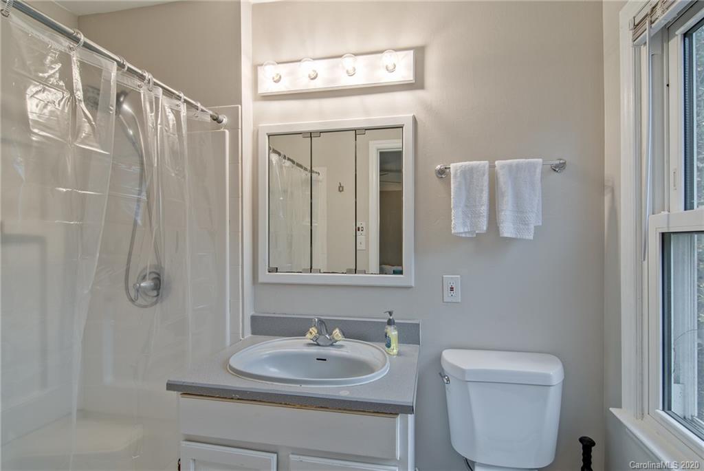 814 Falls Church Road Charlotte, NC 28270 - Photo 14 of 24 Gallery Image 14