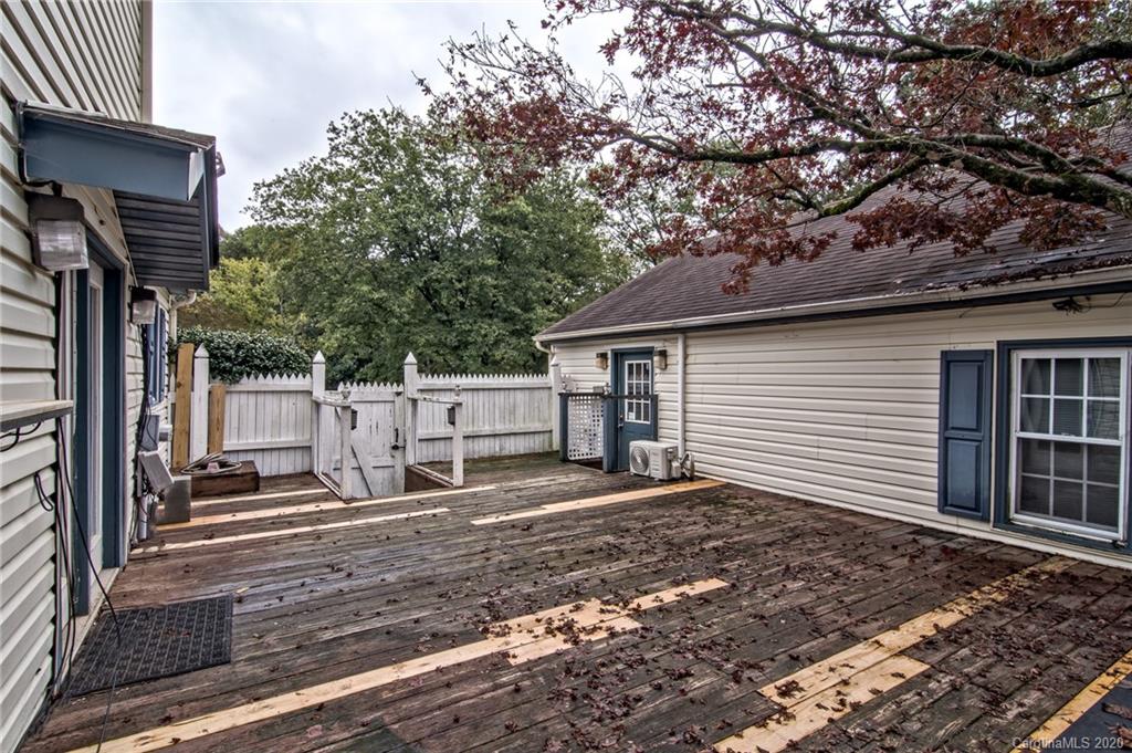 814 Falls Church Road Charlotte, NC 28270 - Photo 19 of 24 Gallery Image 19
