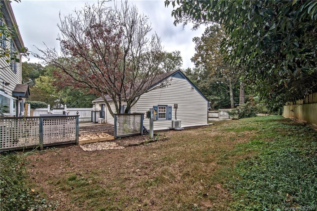 814 Falls Church Road Charlotte, NC 28270 - Photo 23 of 24 Gallery Image 23