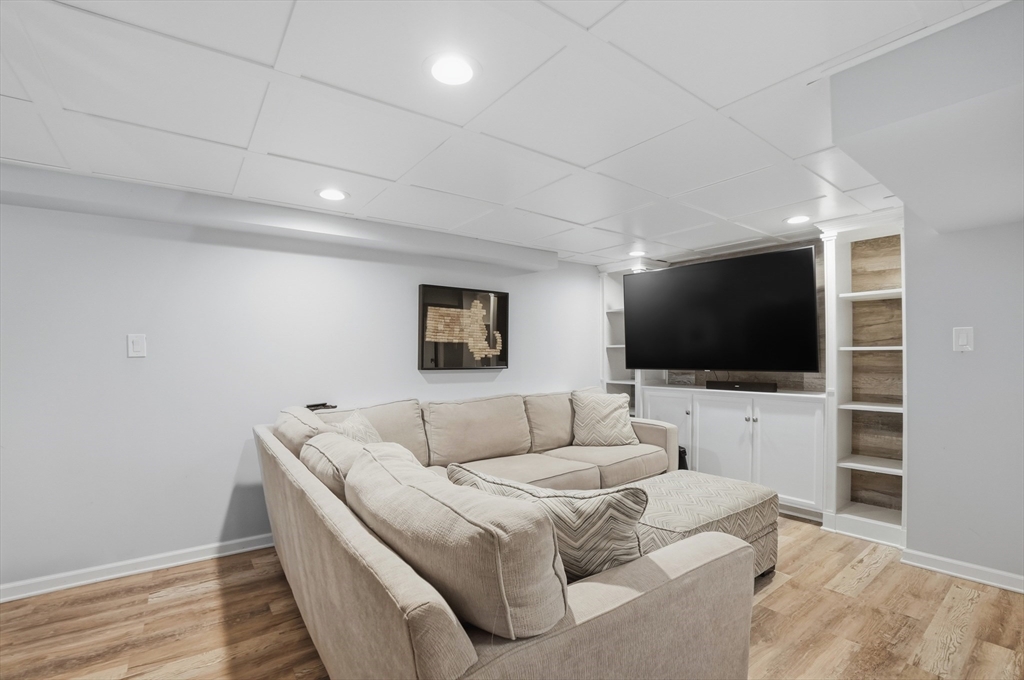 121 Moreland Road Weymouth, MA 02191 - Photo 30 of 35 Gallery Image 30