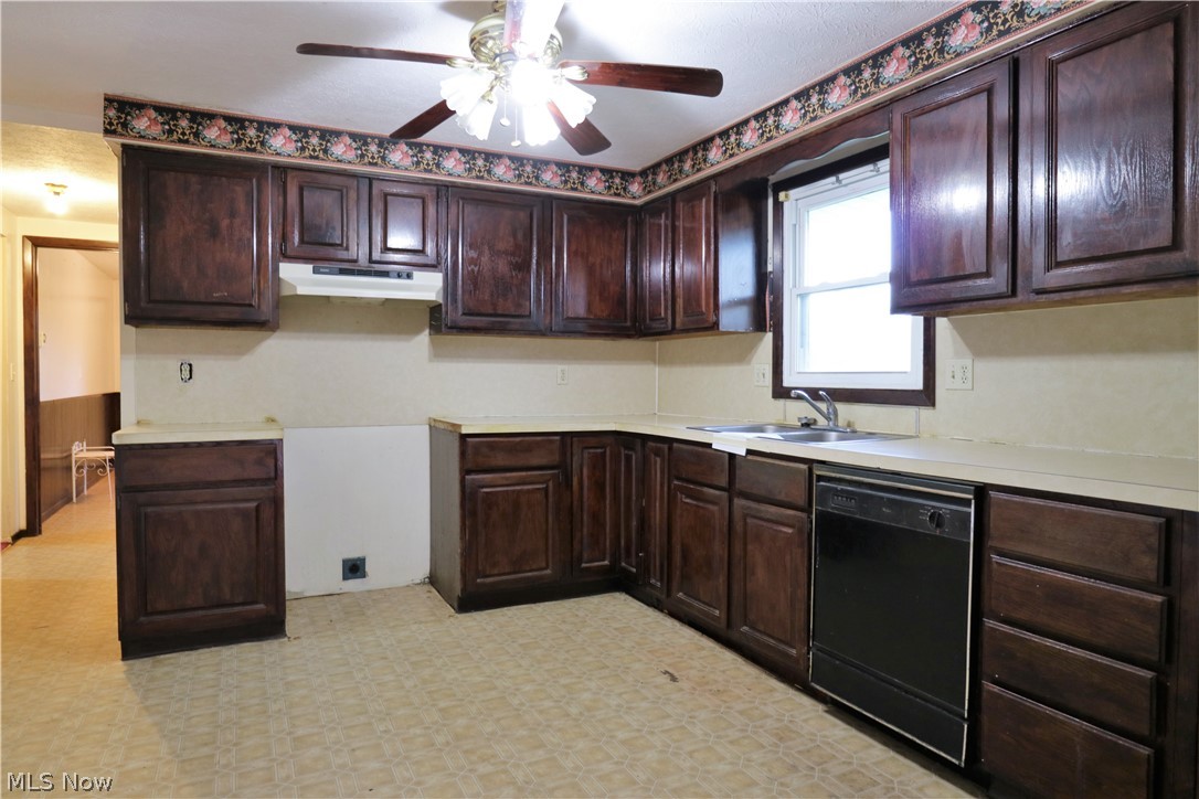 43390 Russia Road Elyria, OH 44035 - Photo 9 of 26 Gallery Image 9