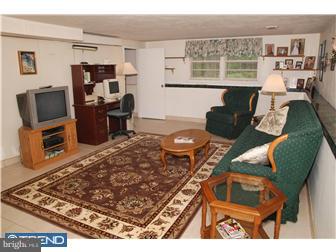 150 Greyhorse Road Willow Grove, PA 19090 - Photo 6 of 9 Family Room