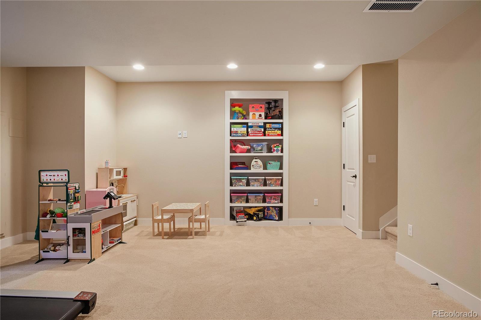 10580 Rutledge Street Parker, CO 80134 - Photo 25 of 38 Gallery Image 25