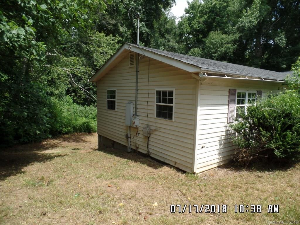 1347 Miles Road Dallas, NC 28034 - Photo 2 of 12