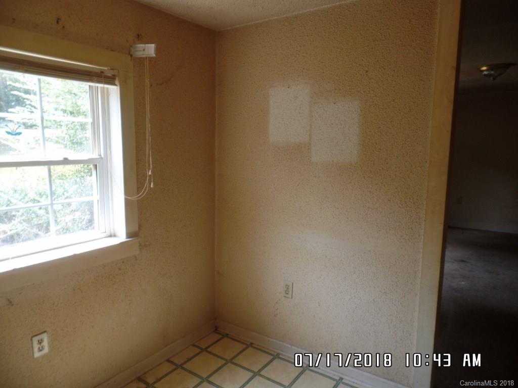 1347 Miles Road Dallas, NC 28034 - Photo 7 of 12