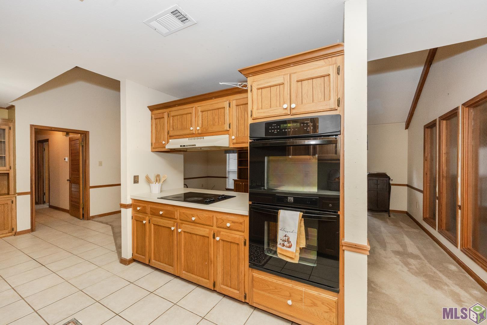 15465 Summerwood Avenue Baton Rouge, LA 70817 - Photo 12 of 31 Glass Top Stove
