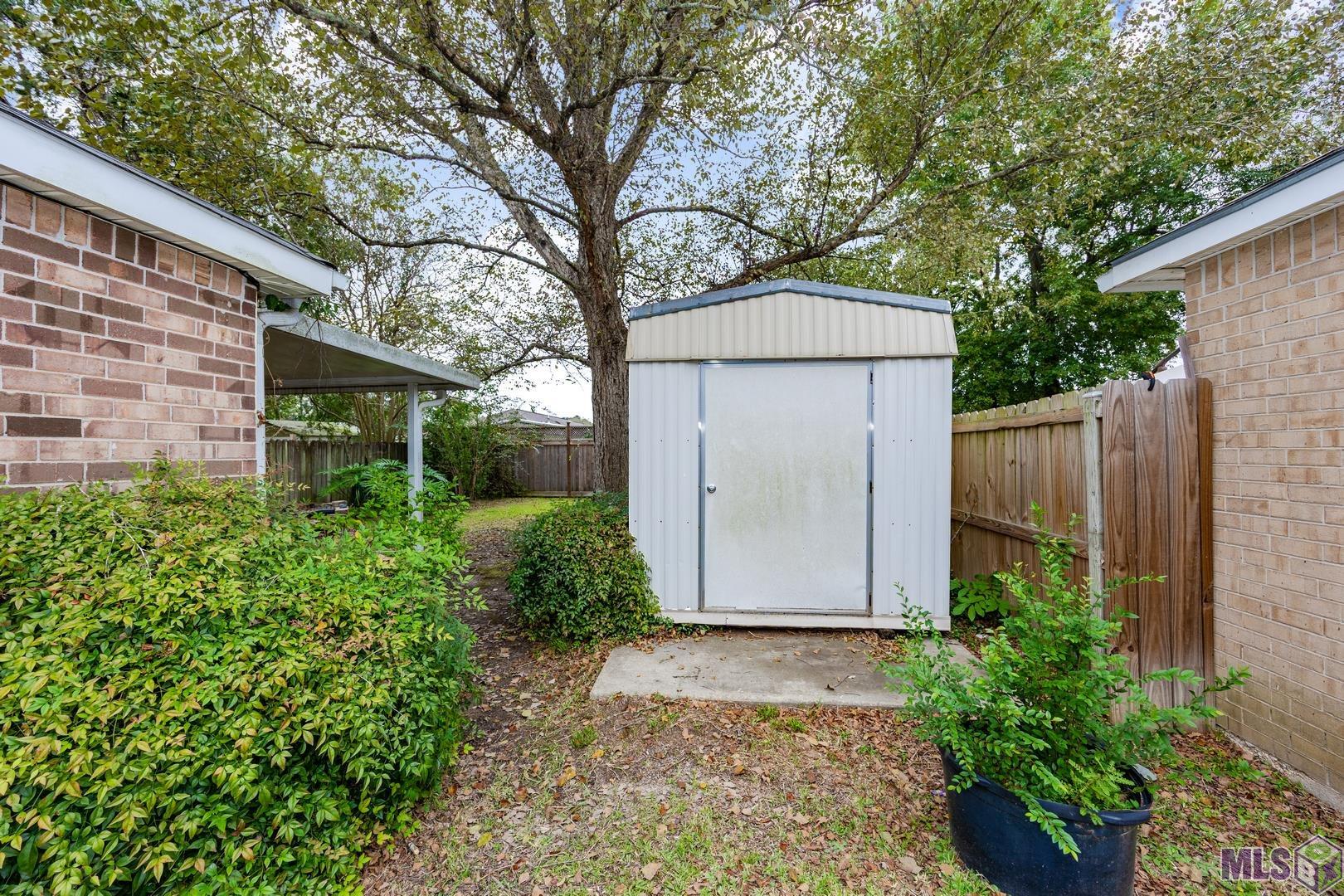 15465 Summerwood Avenue Baton Rouge, LA 70817 - Photo 24 of 31 Additional Storage