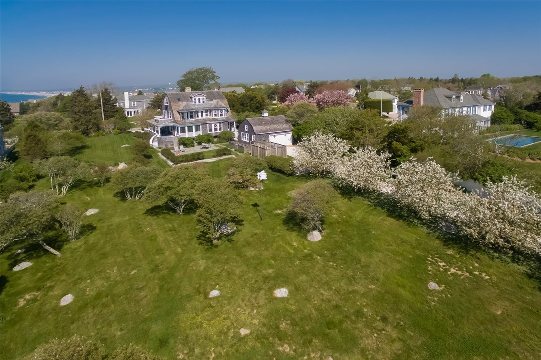 92 Noyes Neck Road Westerly, RI 02891 - Photo 5 of 11 Gallery Image 5