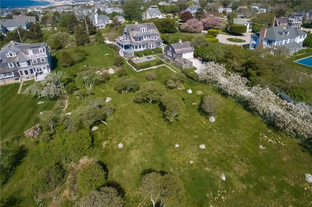 92 Noyes Neck Road Westerly, RI 02891 - Photo 6 of 11 Gallery Image 6
