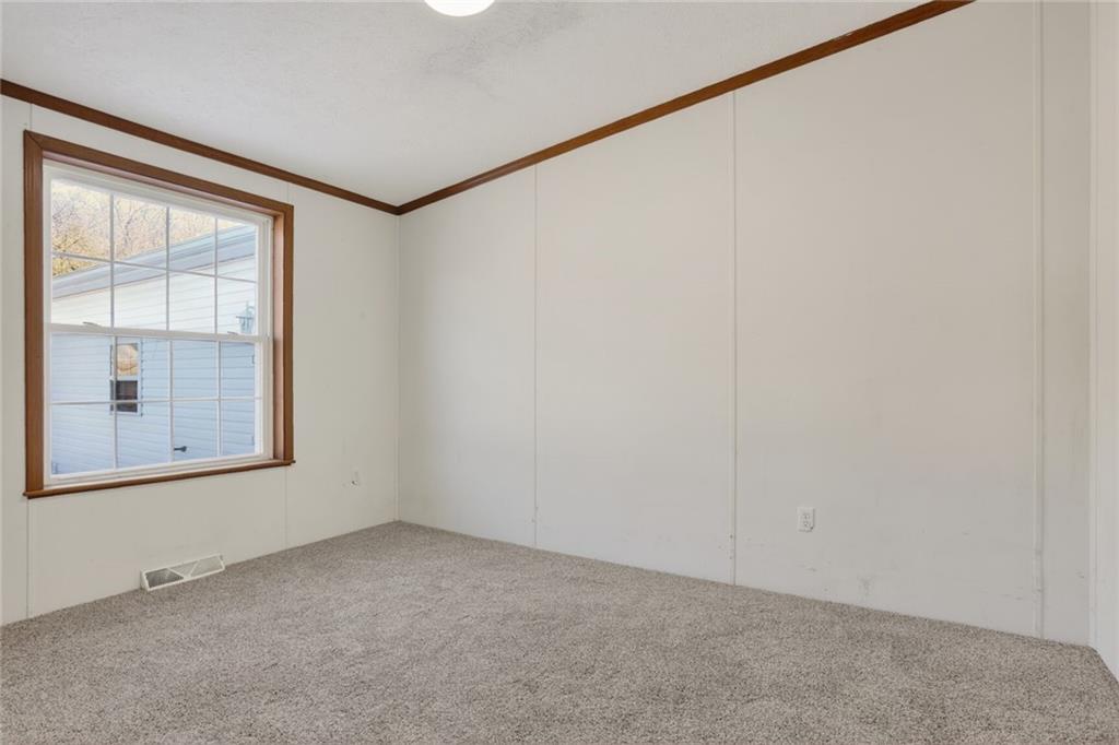 14746 Metro Avenue Bonner Springs, KS 66012 - Photo 14 of 22