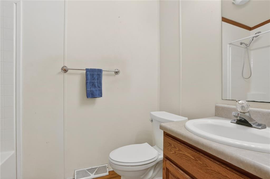 14746 Metro Avenue Bonner Springs, KS 66012 - Photo 16 of 22