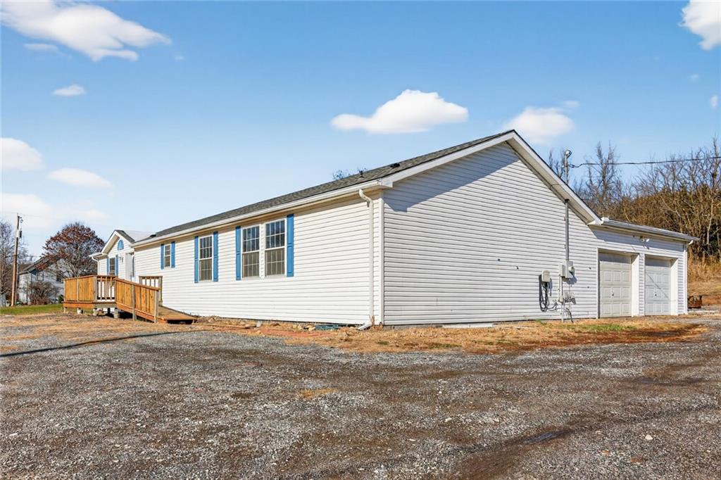 14746 Metro Avenue Bonner Springs, KS 66012 - Photo 3 of 22