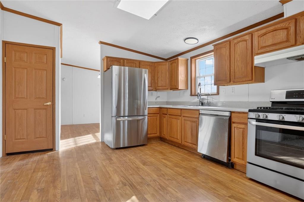 14746 Metro Avenue Bonner Springs, KS 66012 - Photo 4 of 22