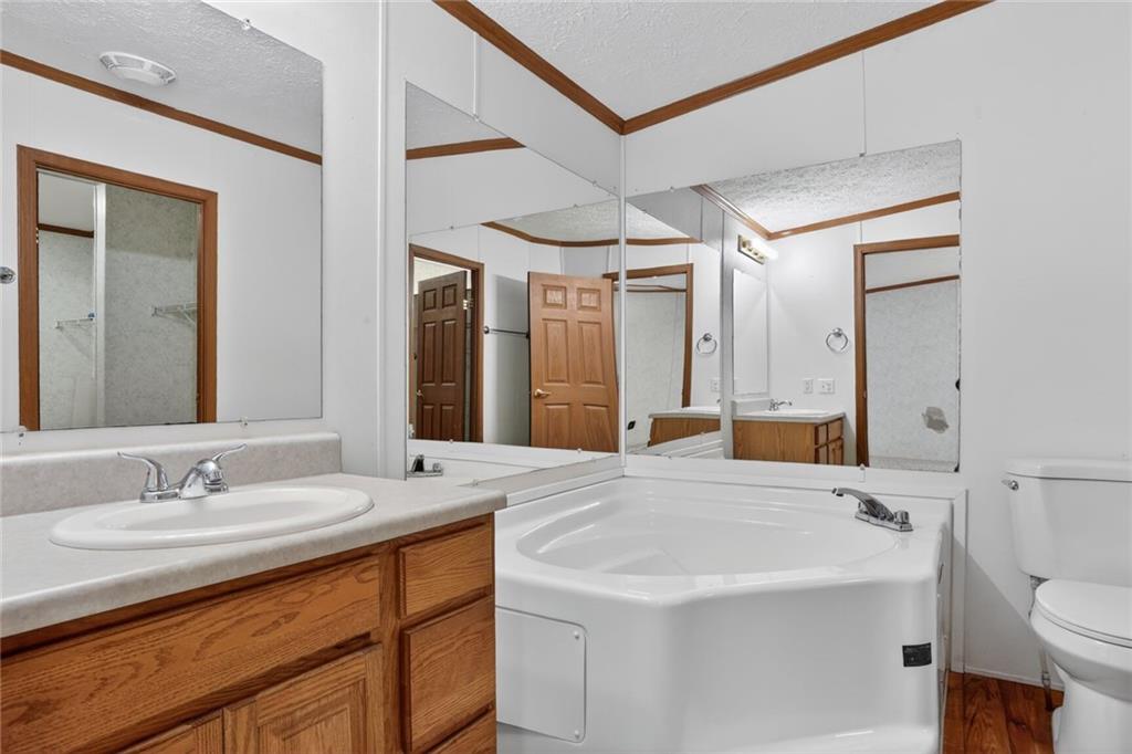 14746 Metro Avenue Bonner Springs, KS 66012 - Photo 9 of 22