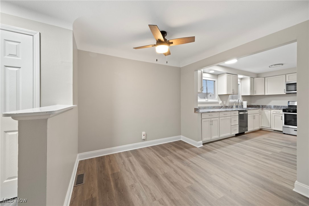 30305 Powell Road Willowick, OH 44095 - Photo 7 of 30